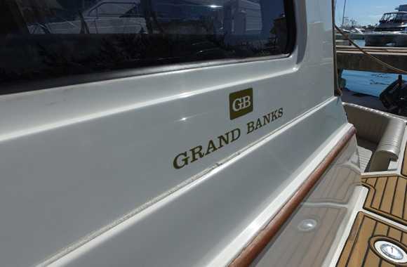 Grand Banks 43 Eastbay HX (2004)