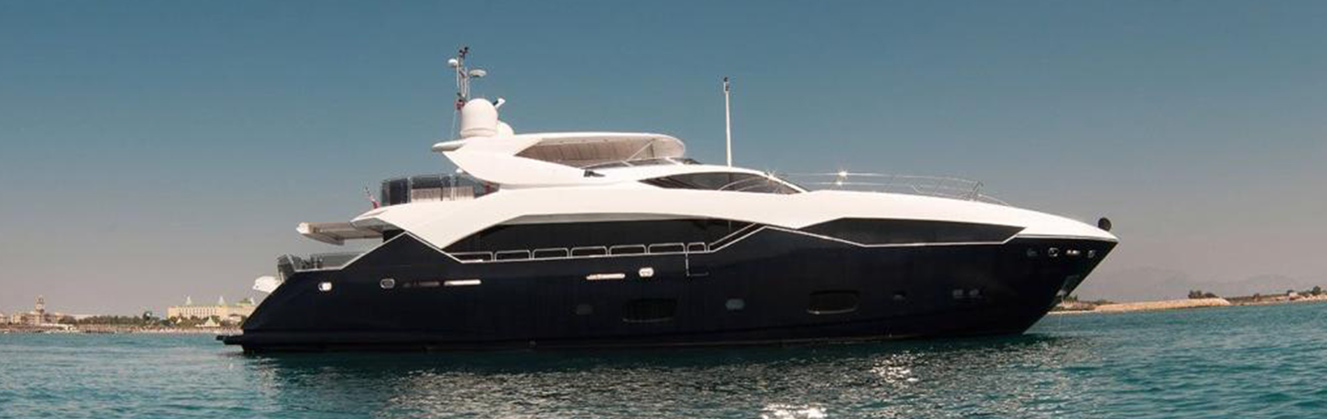 Sunseeker-Predator-115-(2011)