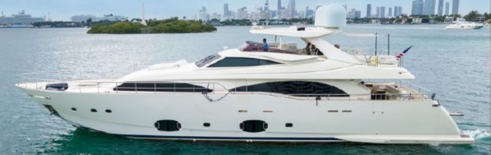 Ferretti-97-(2011-2022)