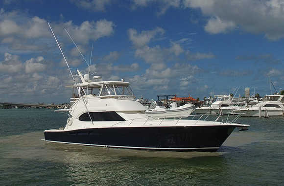 Hatteras Enclosed Flybridge 65 (1994)