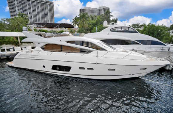 Ferretti 74 (2006)