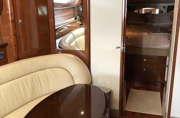 Sea Ray Sundancer 44 (2008)