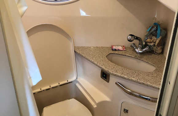 Sea-Ray-Sundancer-44-(2008)