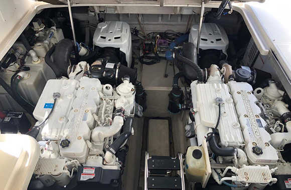 Sea-Ray-Sundancer-44-(2008)