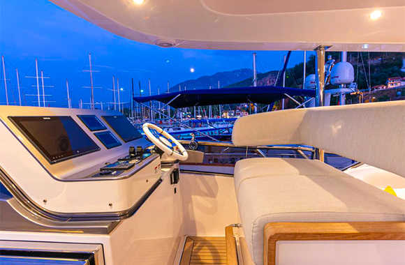 Azimut 27M (2019)