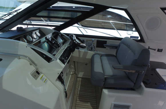 Sea Ray 450 Sundancer (2014)