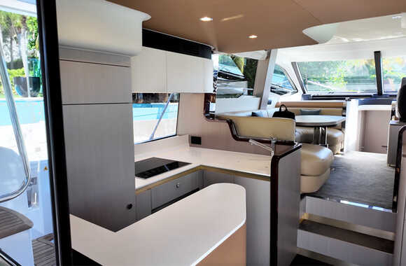Azimut 55 (2021)