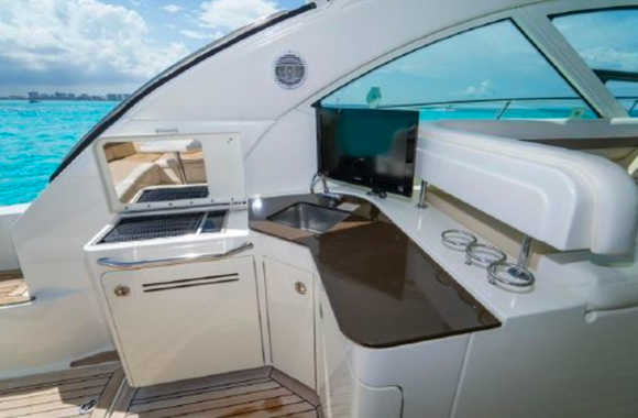 Sea Ray 470 Sundancer (2012)