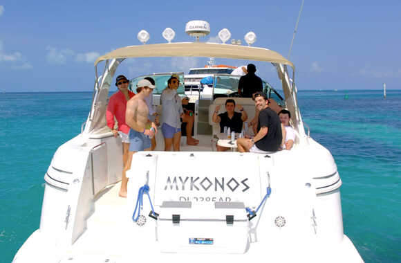 Cruiser-Yachts-4270-Express-(2001)