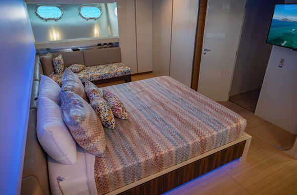 Canados 116 Flybridge Fast (2006)