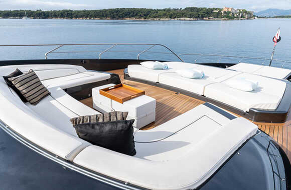 Riva-110-(2019)