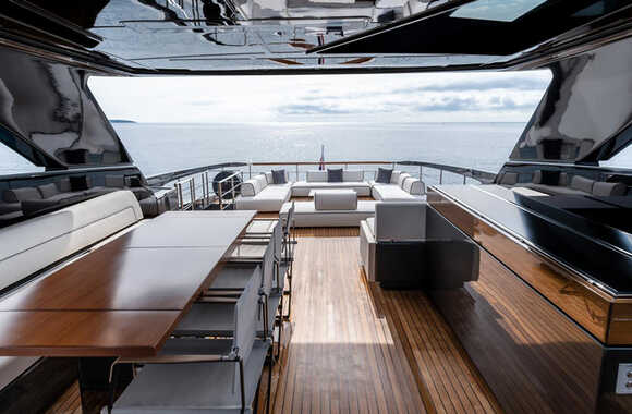 Riva-110-(2019)
