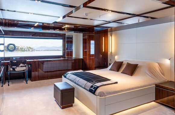 Riva-110-(2019)