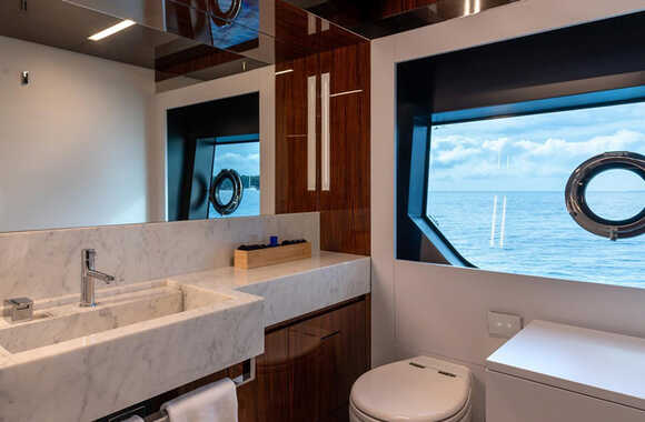 Riva-110-(2019)