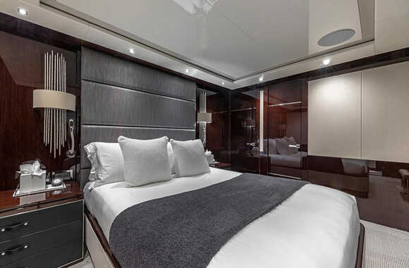 Sunseeker 131 (2020)