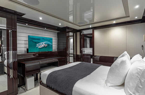 Sunseeker 131 (2020)