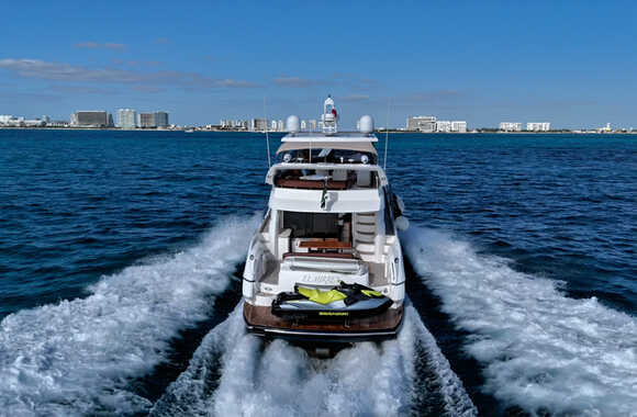 Sunseeker Manhattan 64 (2003)